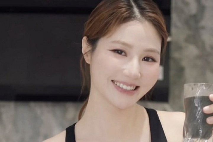 Diễm My 9X thay bữa sáng bằng sữa hạt để sớm giảm 12 kg