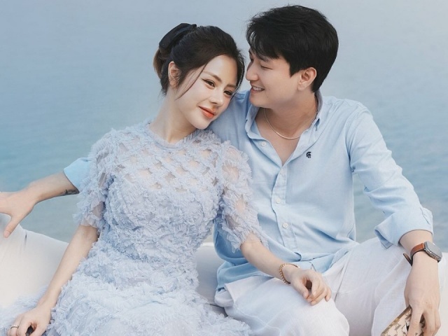 Vợ chồng Bạch Lan Phương - Huỳnh Anh mặc đồng điệu 'đi khắp thế gian'