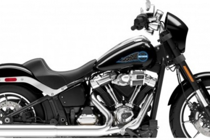 Harley-Davidson 2026 thêm chi tiết mạ crom, Road Glide có yên đơn