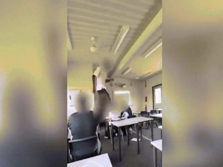 5 học sinh bị đình chỉ vì gây rối, bao vây cô giáo dạy thay