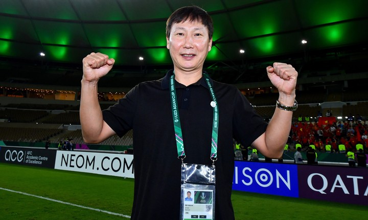 Huấn luyện viên Kim Sang-sik