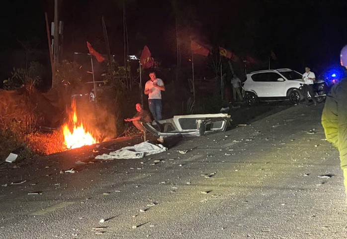 Hiện trường vụ tai nạn giao thông liên hoàn