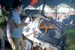 Xe tải tông liên tiếp 3 ô tô trên quốc lộ 29 tại Đắk Lắk, 1 người đi bộ tử vong