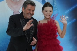 'Thần đồng' thạo 4 ngôn ngữ, từng chung sân khấu với huyền thoại Modern Talking