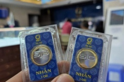 Cuối ngày 17-3, nhiều thương hiệu nâng giá vàng nhẫn trơn bằng với vàng miếng SJC