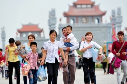 Lao động nghỉ phép, trường hoán đổi lịch học để nối dài kỳ nghỉ lễ 9 ngày