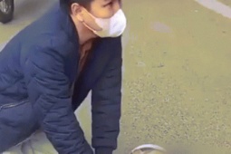 Bác sĩ ép tim cứu thanh niên giữa đường: 'Tôi không kịp nghĩ nhiều,...