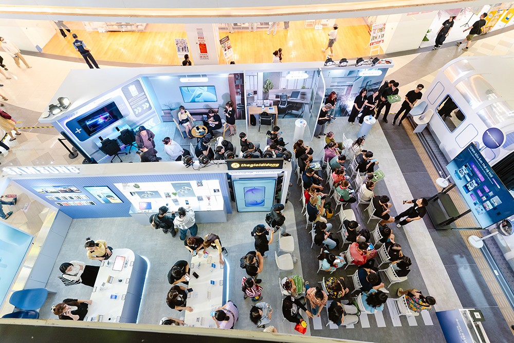 Một Pop-up Studio duy mỹ và gợi tương tác cao, mời gọi bất kỳ ai đến trải nghiệm “định chuẩn” phong cách