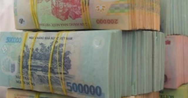 Lãi suất tiết kiệm chạm mốc 9% kỳ hạn 13 tháng:...