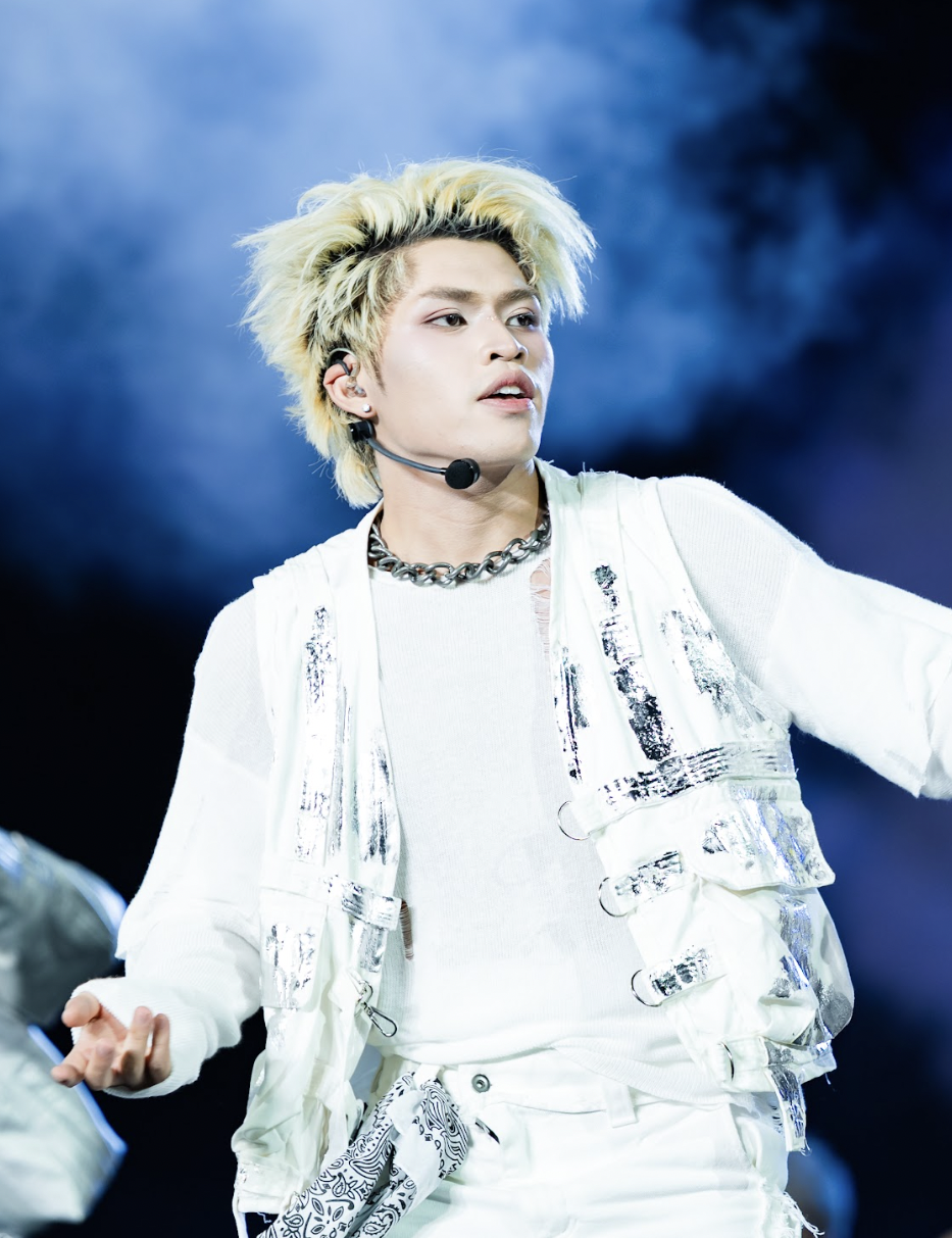 Dàn anh trai khuấy đảo Mỹ Đình - 9