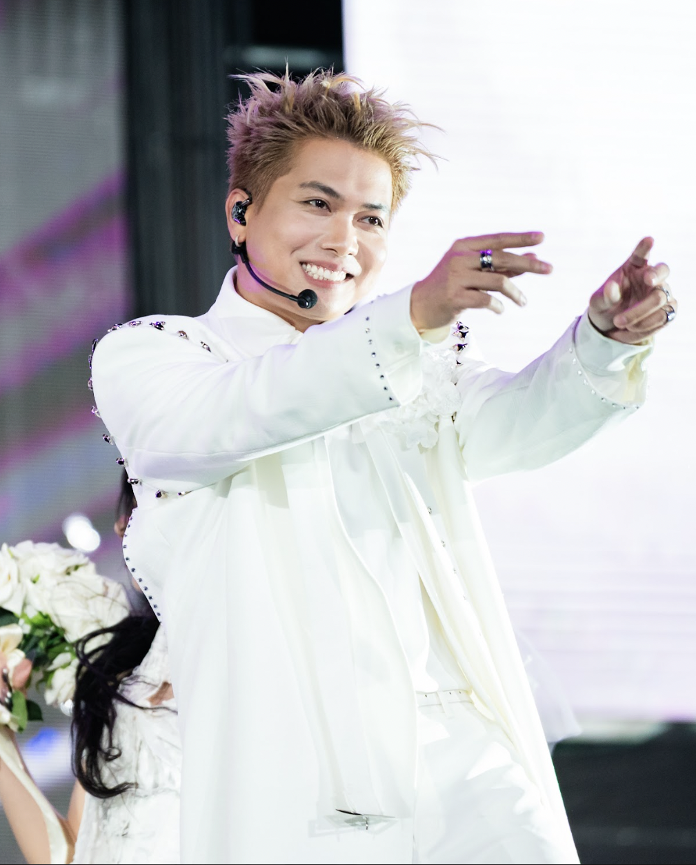 Dàn anh trai khuấy đảo Mỹ Đình - 8