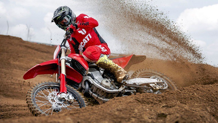 "Cào cào chúa" Ducati Desmo450 MX ra mắt, chốt giá gần nửa tỷ đồng - 5