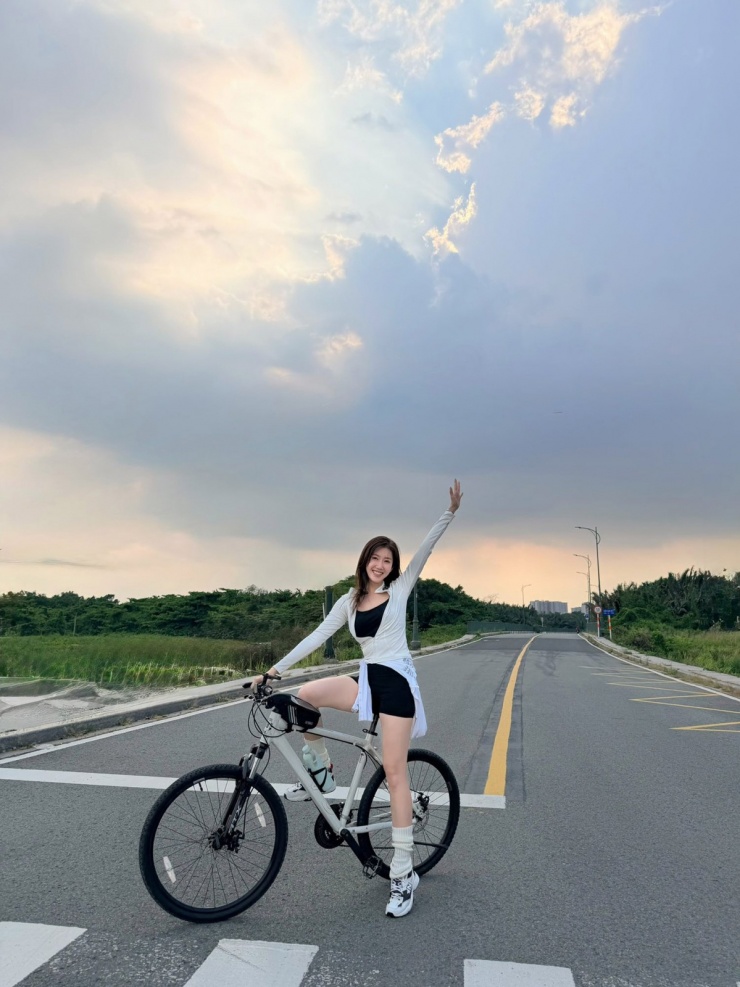 Ảnh sao 18/3: Cát Tường và con gái tưởng nhớ Quý Bình - 3