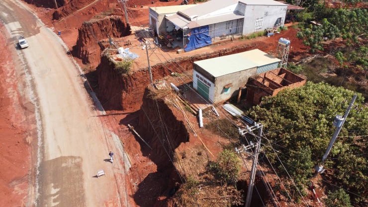 1 năm sau đó (12-2024), khởi công dự án mở rộng đường ĐT753