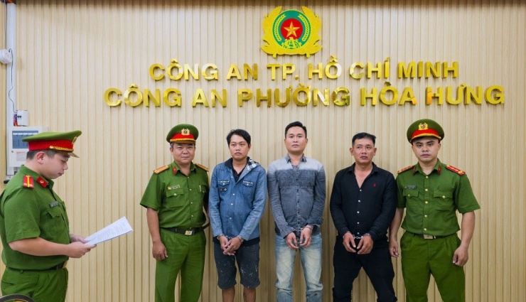 Ba đối tượng trong vụ đập phá quán cơm tại công an.