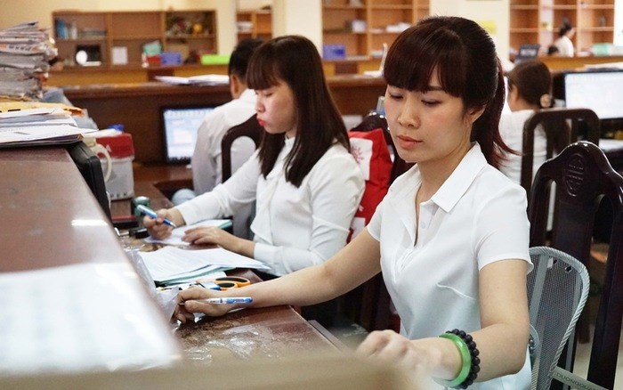 Theo đề xuất, sẽ có 9 nhóm đối tượng được hưởng lương, phụ cấp áp dụng mức lương cơ sở (ảnh minh họa)