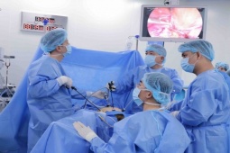 Xuất huyết sau mãn kinh kéo dài, người phụ nữ bất ngờ phát hiện ung thư