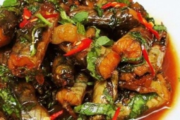 Loại rau mọc như cỏ dại ở Việt Nam, chả cần chăm bón, có người nói nếm cay hơn cả ớt, ăn lại tốt cho sức khỏe đến thế