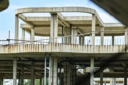 Nghịch lý những "siêu dự án" nghìn tỉ phơi sương, cầu xây xong... để ngắm ở Đà Nẵng