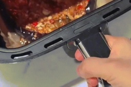 Cà tím nướng mắm tỏi nhanh gọn với nồi chiên không dầu