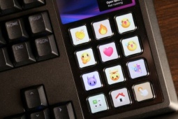 Chiếc bàn phím độc lạ với màn hình LCD và Stream Deck, gửi emoji trong "một nốt nhạc"