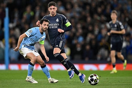 Video bóng đá Man City - Real Madrid: Thẻ đỏ xui xẻo, ôm thêm hận mới (Cúp C1)