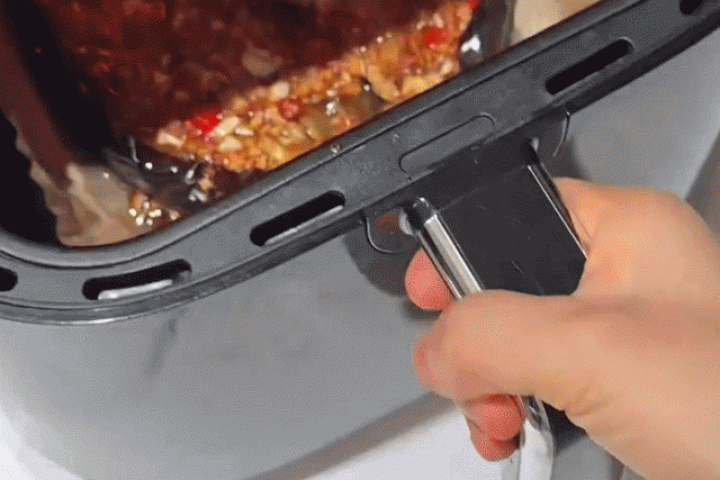 Cà tím nướng mắm tỏi nhanh gọn với nồi chiên không dầu