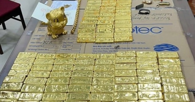 Bố mẹ Mr Pips gửi hàng trăm tỷ đồng, mua 314 lượng vàng khi con bị bắt