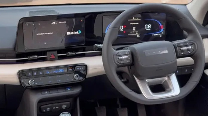 Hyundai Accent được trang bị màn hình giải trí trung tâm kích thước 10,25 inch.