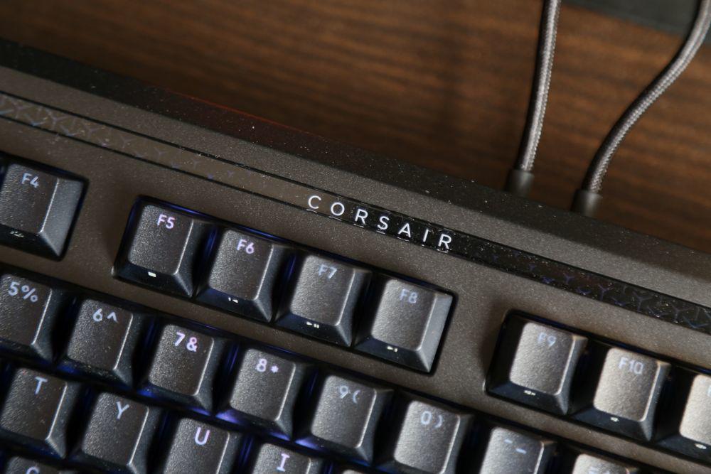 Chiếc bàn phím độc lạ với màn hình LCD và Stream Deck, gửi emoji trong "một nốt nhạc" - 5