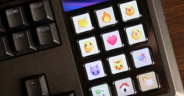 Chiếc bàn phím độc lạ với màn hình LCD và Stream Deck, gửi emoji trong "một nốt nhạc"