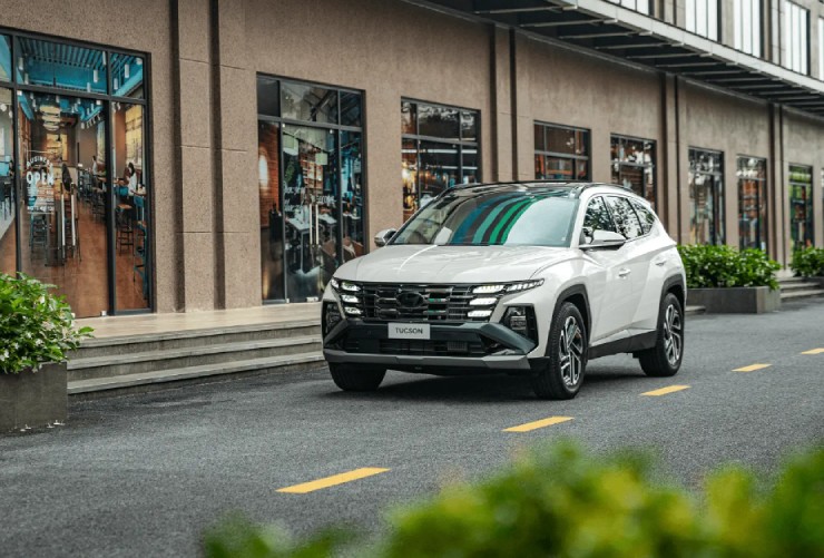 So sánh toàn diện Hyundai Tucson và Honda HR-V - 1