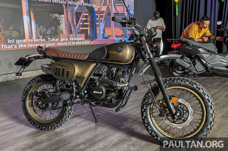 Mô tô scrambler giá ngang Honda Air Blade, trang bị vượt kỳ vọng - 7