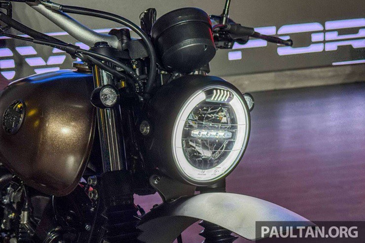 Mô tô scrambler giá ngang Honda Air Blade, trang bị vượt kỳ vọng - 2