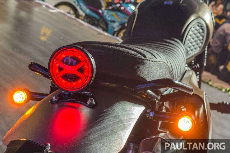 Mô tô scrambler giá ngang Honda Air Blade, trang bị vượt kỳ vọng - 6