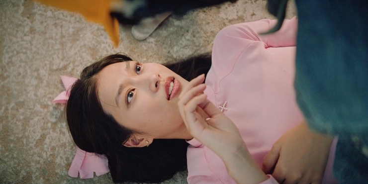 Hiếm thấy nàng hậu Việt nào chịu chơi cỡ này: Để mặt mộc hoàn toàn trên phim - 7