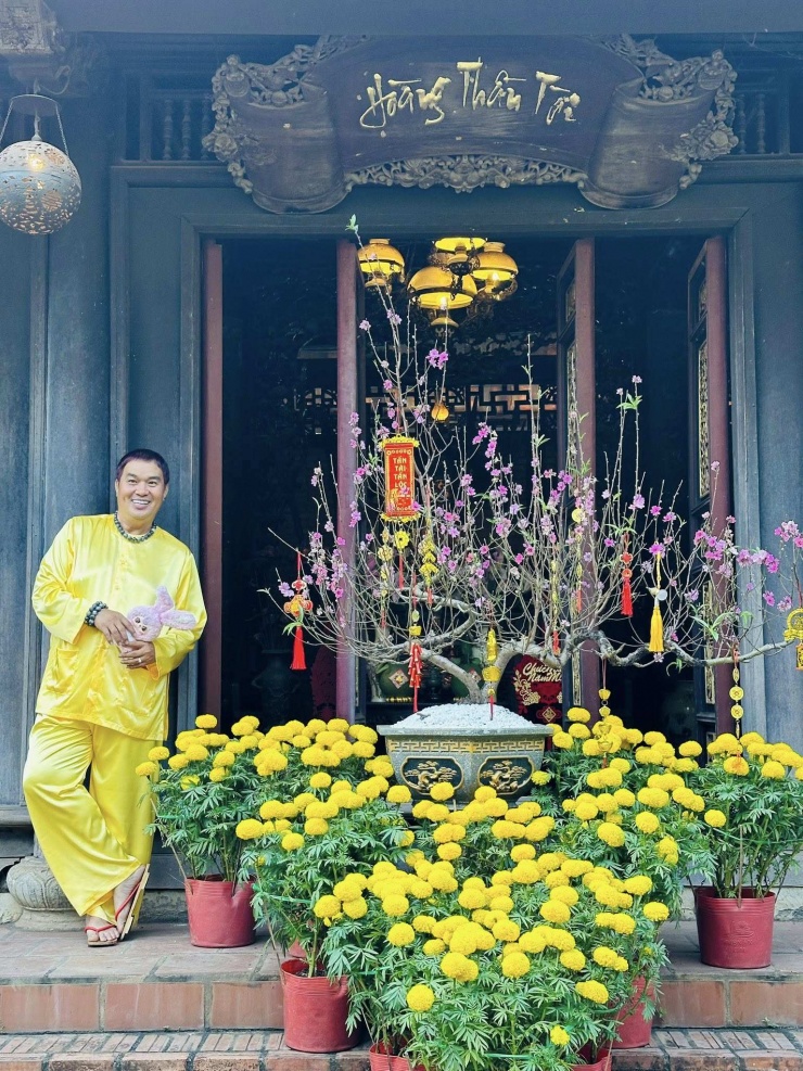 Hoàng Mập tại biệt phủ đang rao bán. Ảnh: FBNV