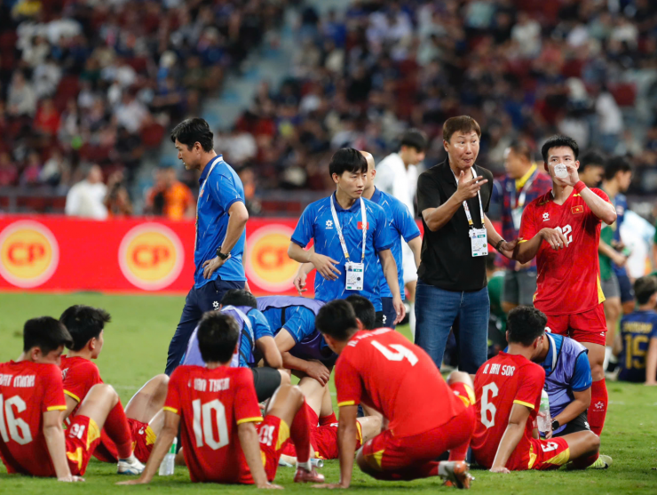 HLV Kim Sang-sik trao nhiều cơ hội cho các tuyển thủ trẻ tích luỹ kinh nghiệm ở ĐTQG