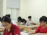 Bỏ phân tuyến, nới hộ khẩu: Thi lớp 10 Hà Nội có bớt căng?