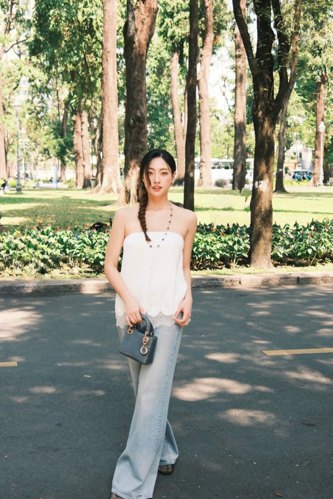 Ảnh sao 19/3: Lê Phương đăng ảnh tình tứ với Quốc Huy - 7