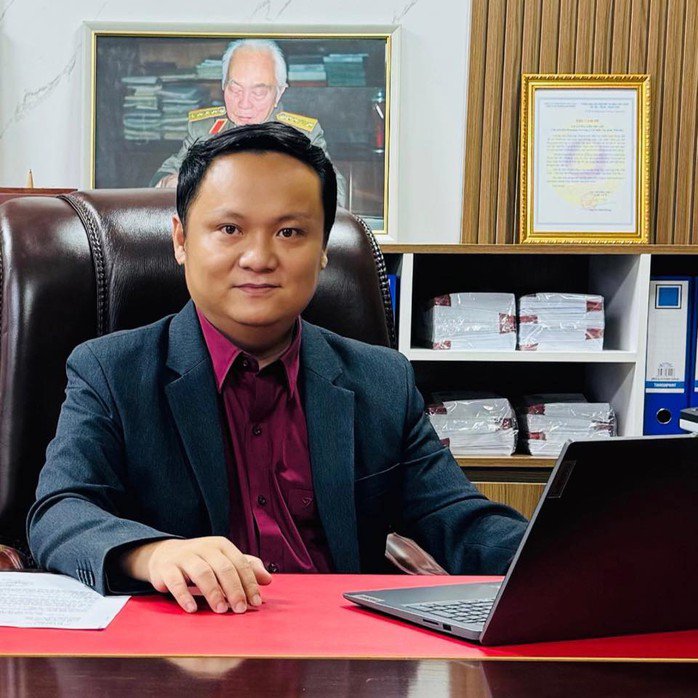 Luật sư Trần Văn Tuấn, Giám đốc Công ty TNHH Luật Nhật Việt