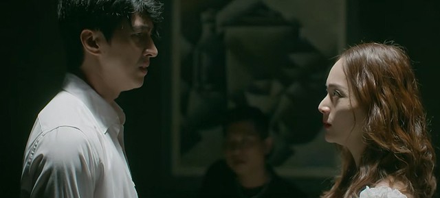 Chiến bị "phú bà" Kiều Thơ đe dọa và "sang tay" cho người khác. Ảnh VTV