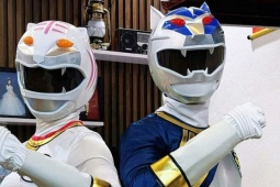 Gia đình 'siêu nhân Gao' ở Hưng Yên gây bão mạng