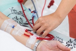 Thói quen uống nước làm tăng nguy cơ suy thận, nhiều người Việt đang mắc mà không biết