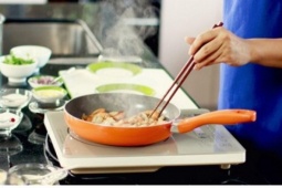 Những lỗi nấu ăn tưởng nhỏ nhưng âm thầm ảnh hưởng sức khỏe cả gia đình