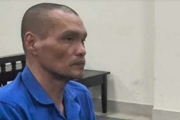 Tội phạm ma túy hai tay cầm hai súng đấu với công an, cướp xe máy để bỏ chạy