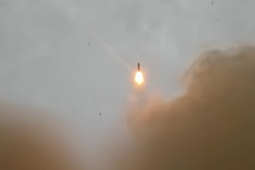 Trung Đông bên miệng hố chiến tranh: Từ "đòn tấn công chặt đầu" ở Iran đến cơn bão lửa khu vực