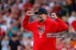 Liverpool chi 245 triệu bảng đại cải tổ, HLV Klopp bị cảnh báo nếu trở lại