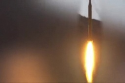 Iran tuyên bố 'san phẳng' các mục tiêu quân sự của Mỹ và Israel trong đợt trả đũa thứ 62