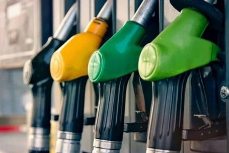 Giá dầu hôm nay 19/3: Giữ đà tăng